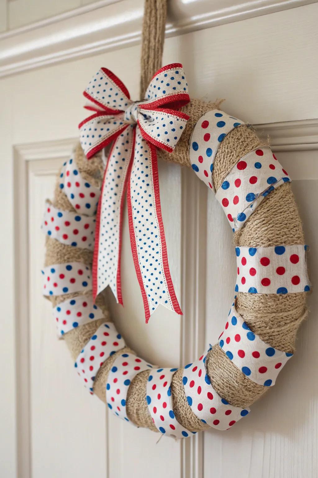 Celebrate the 4th of July with a touch of minimalist elegance: a polka-dot burlap wreath that blends Scandinavian simplicity with Boho charm.