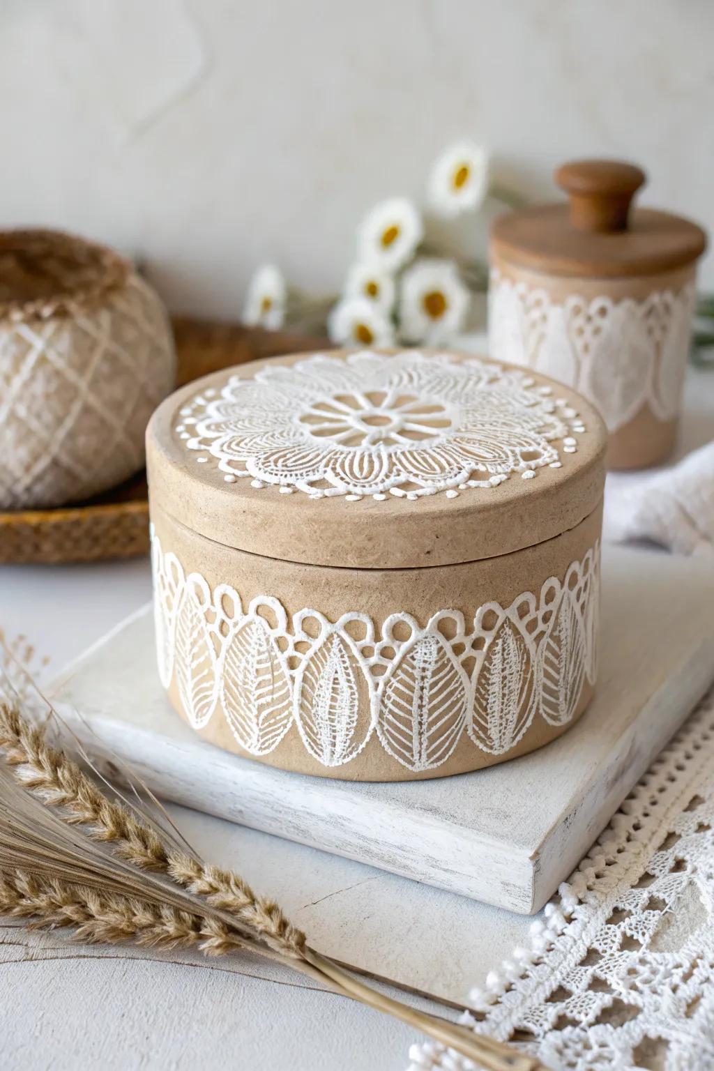Elegance in Simplicity: Discover the Timeless Charm of Vintage Lace Clay Boxes.