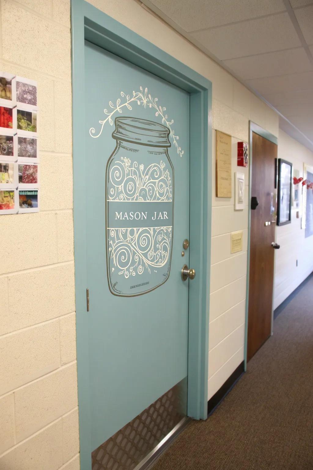 Mason jar name tags bring a cozy, rustic vibe to dorm decor.