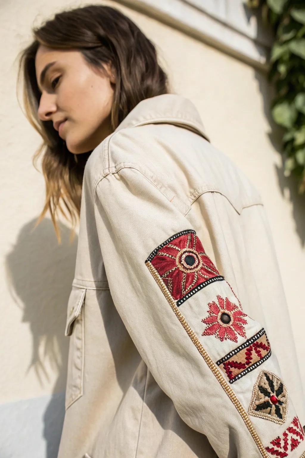 Elevate your style with sleeve statements: a perfect blend of craftsmanship and bold elegance.