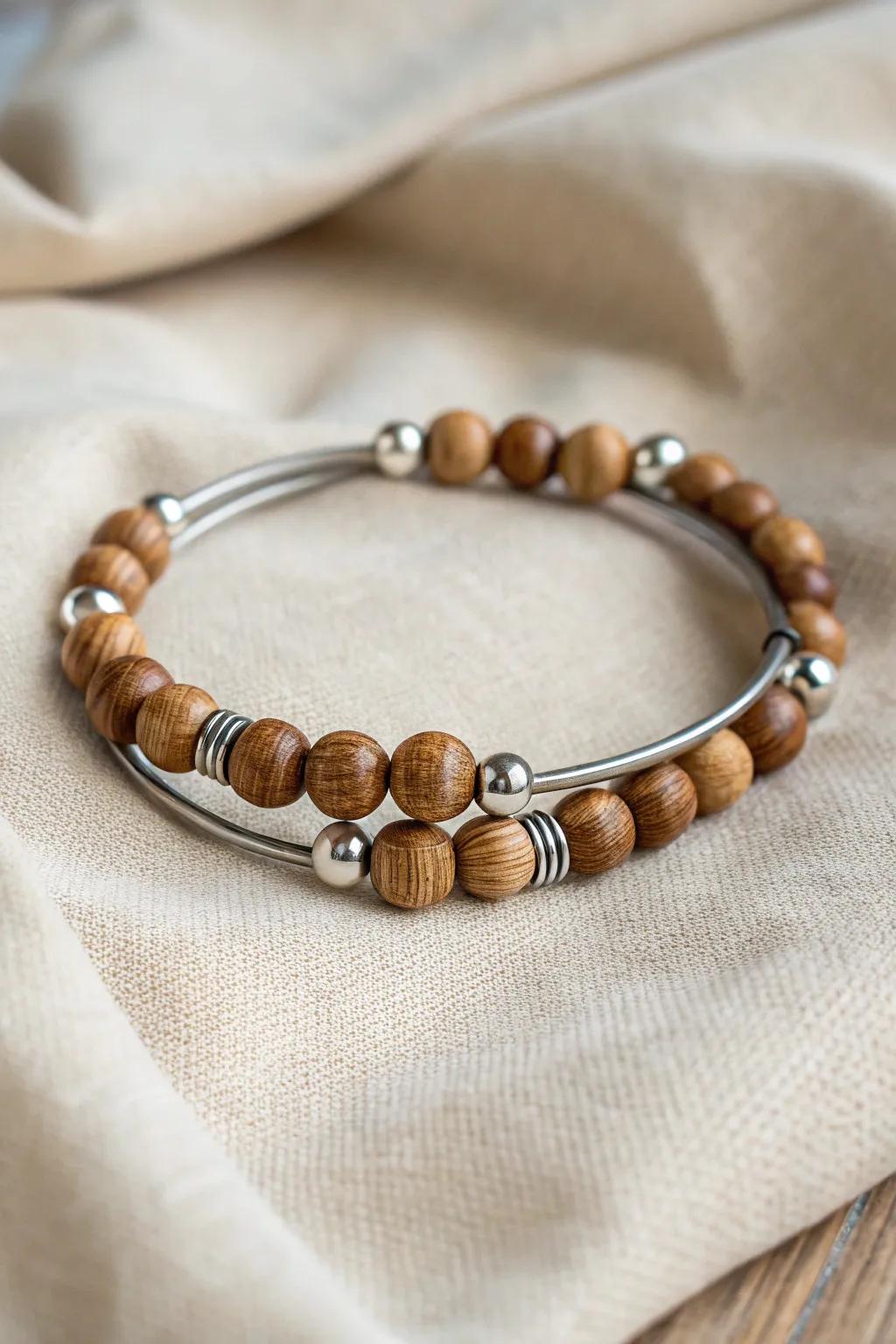 Discover the art of mixing materials for a bracelet that surprises and delights with every twist.