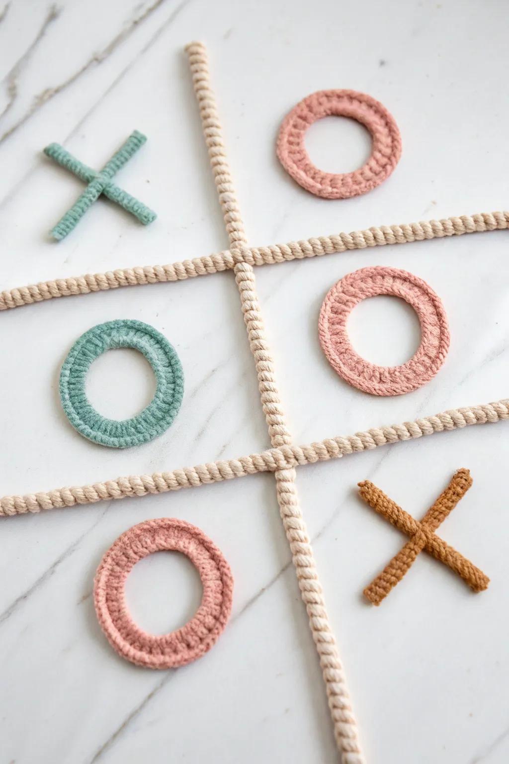 Craft your own travel-friendly tic tac toe game with pipe cleaners – a blend of simplicity and fun!