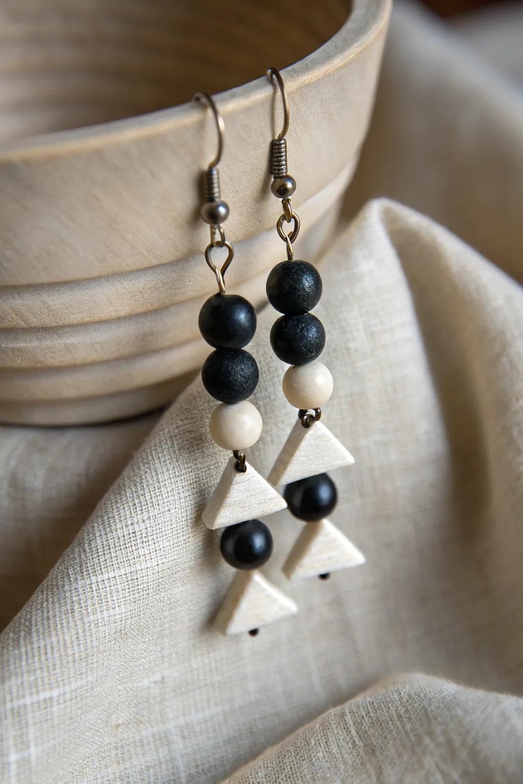 Elevate your style with these handcrafted geometric clay bead earrings – a perfect blend of modern simplicity and natural beauty.