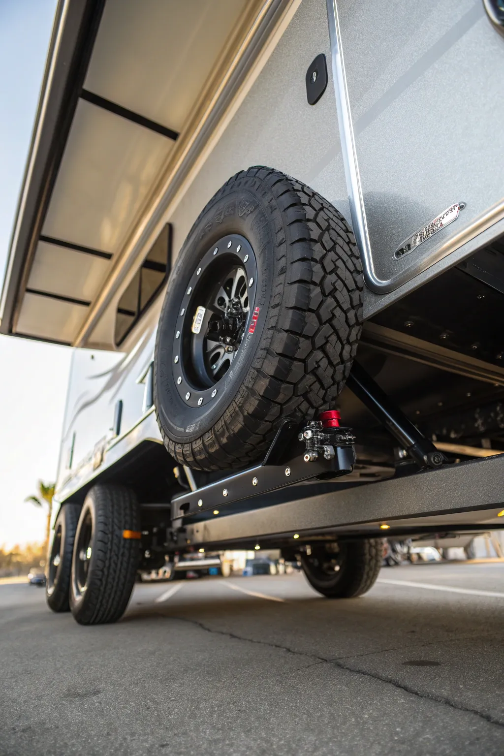 16+ Creative Trailer Spare Tire Mount Ideas
